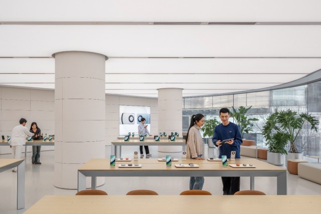 华为旗舰店·北京王府井正式开业！带来“京”年会更好“城市客厅”新体验