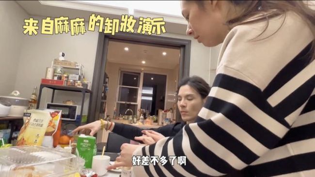向佐
