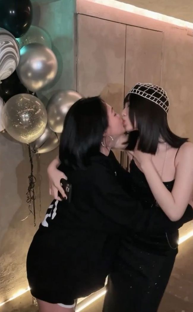 小S全家福