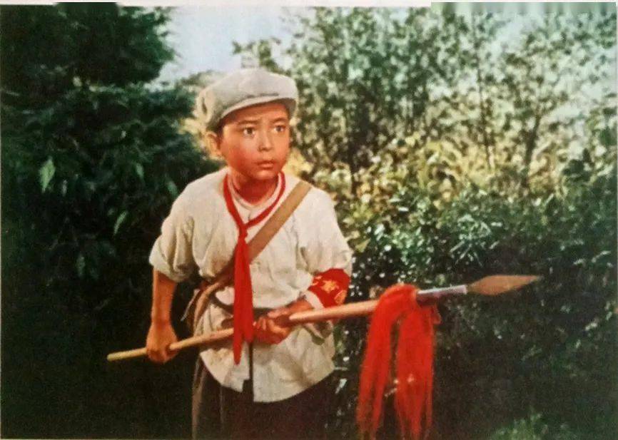 陪孩子看红色经典电影有哪些