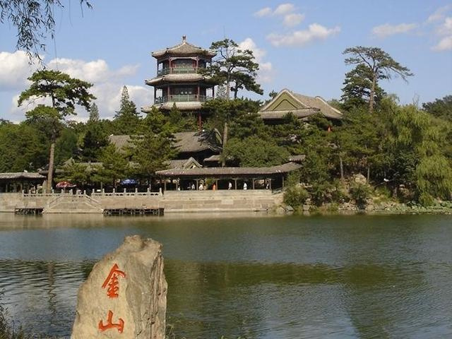 承德哪个庙香火最旺？承德十大著名寺庙 