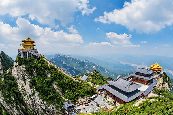 河南哪里爬山