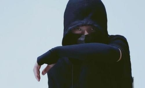 黑脸v是谁啊,黑脸v真人照片样子,黑脸v的特效怎么