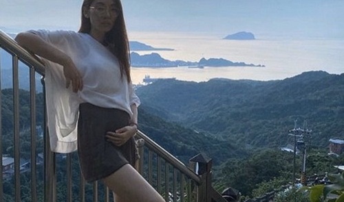 热狗女友宣布怀二胎却突发意外 热狗女友郑年均自曝流产始末