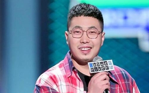 脱口秀大会老四个人资料介绍 自我调侃功力超群
