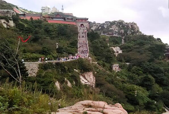 山东十大著名景点：蓬莱阁上榜，泰山居首 