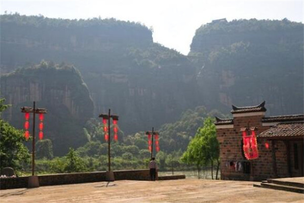 鹰潭旅游必去十大景点