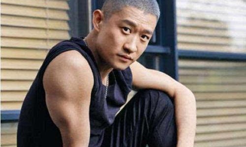 曹云金退出德云社后现状如何 曹云金与前妻离婚后疑似新恋情曝光