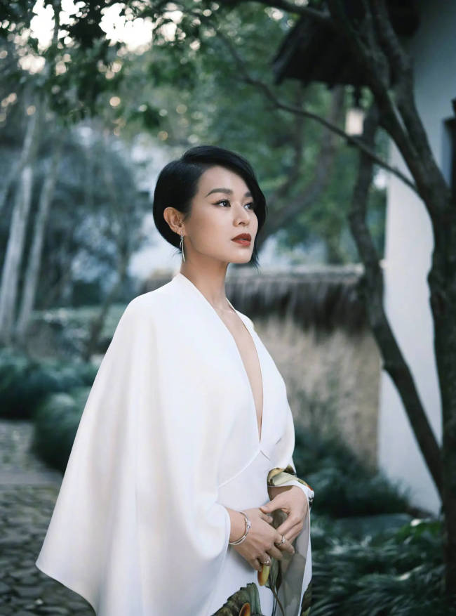 胡杏儿