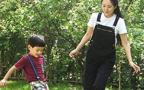 杨童舒结了几次婚,杨童舒怎么意外怀孕,杨童舒老