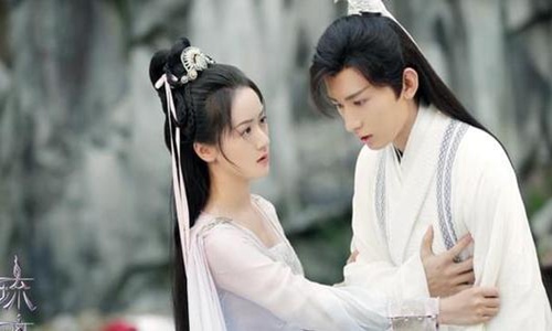 成毅袁冰妍避嫌好明显引热议 成毅袁冰妍无互动被骂初遇CP破裂
