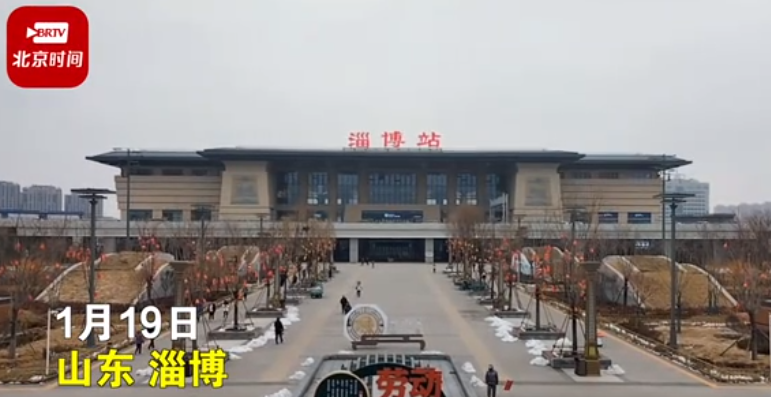 女孩带20斤海鲜返乡陪爸妈过年,给爸妈一个惊喜！