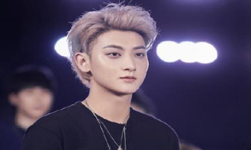 黄子韬,黄忠东,黄子韬悼念爸爸
