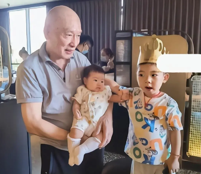 房东见证7年租客结婚生子帮带娃,愿每一个人都能有一颗温暖的心