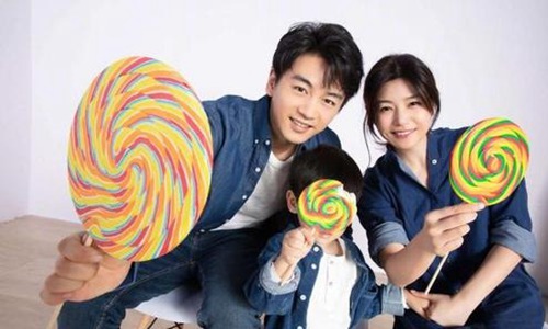 陈妍希送儿子上学 陈妍希晒视频详情陈晓疑出镜力破婚变传闻