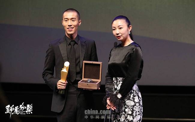 《野马分鬃》周游平遥获肯定 最佳男演员少年奔腾