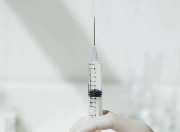 小时候流行的屁股针为什么消失了,网友:小时候的回忆总是令人怀念