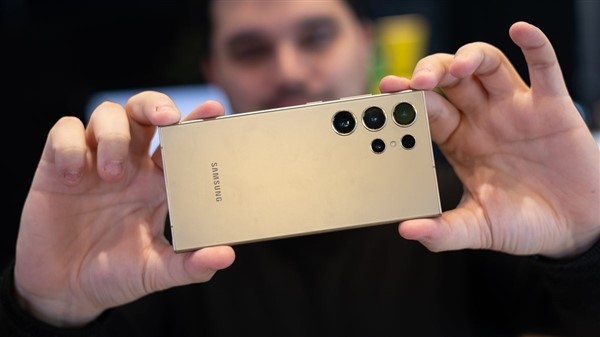 三星Galaxy S24系列国行发布会今日举行：售价或比肩iPhone 15系列