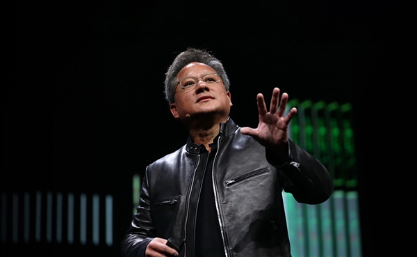 NVIDIA成功不靠幸运 黄仁勋喊话：AI时代快买A100显卡