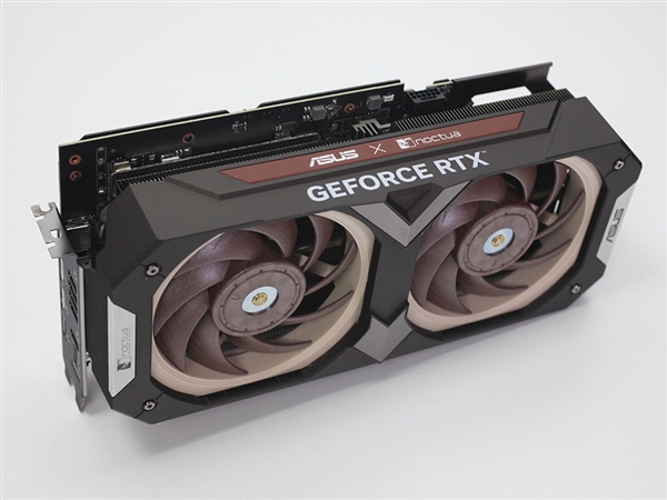 4.3槽庞然巨物！华硕猫头鹰版RTX 4080来了：噪音/温度喜人