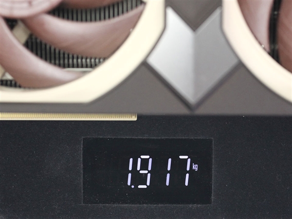 4.3槽庞然巨物！华硕猫头鹰版RTX 4080来了：噪音/温度喜人