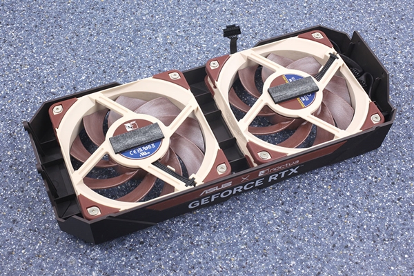 4.3槽庞然巨物！华硕猫头鹰版RTX 4080来了：噪音/温度喜人