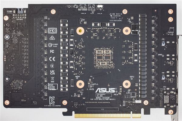 4.3槽庞然巨物！华硕猫头鹰版RTX 4080来了：噪音/温度喜人