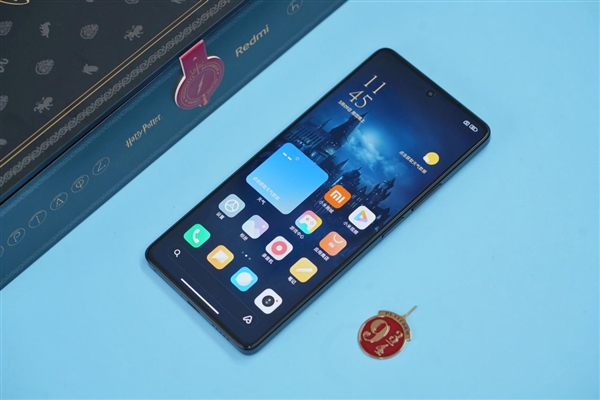魔法氛围拉满！Redmi Note 12 Turbo哈利波特版图赏