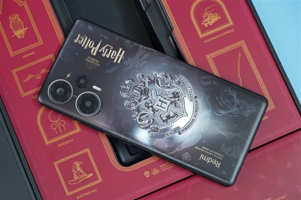魔法氛围拉满！Redmi Note 12 Turbo哈利波特版图赏