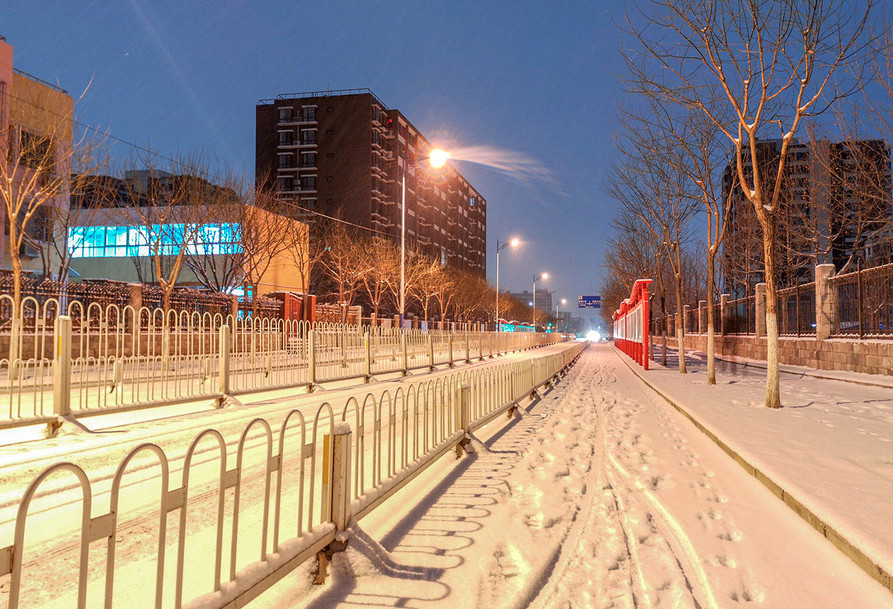 下雪飞机能正常飞行吗