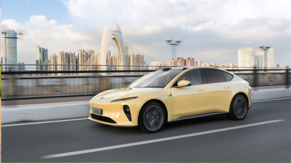 蔚来汽车3月交付10378台 目标今年销量超过雷克萨斯