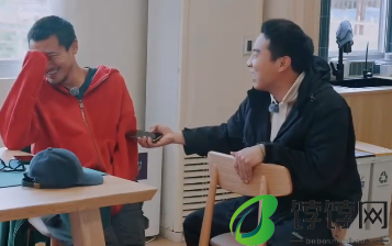 王传君拿错手机把徐志胜的活儿拒了 网友：心疼但好笑！