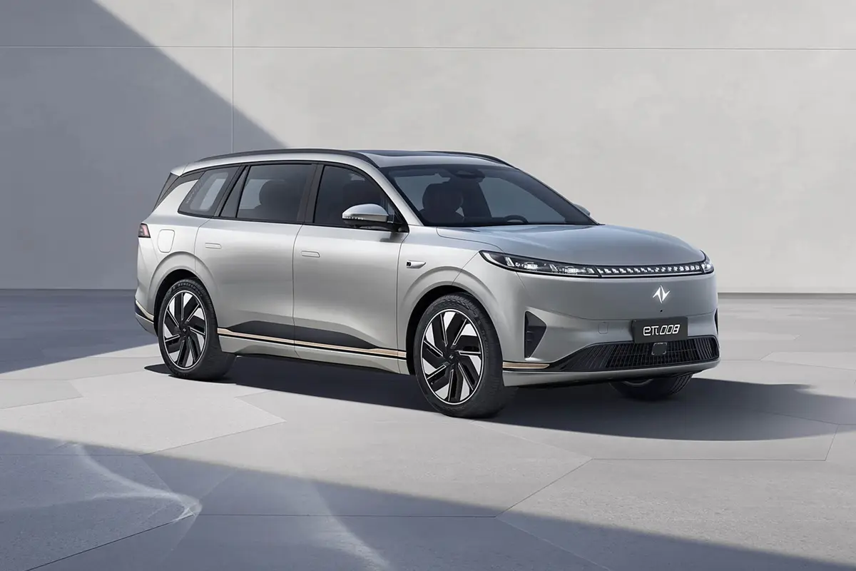 东风奕派eπ008全新上市，售价21.66万元起，双动力车型选择丰富
