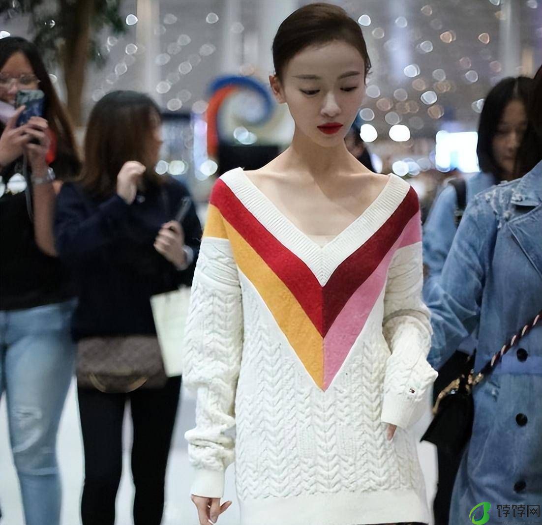 有一种“尴尬”叫娜扎玩性感，明明身材平平无奇，却偏要露点什么-月光资讯网