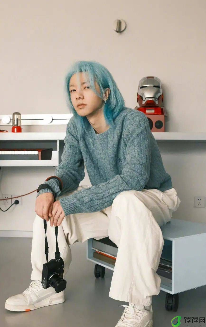 陈晓赵丽颖复合？唐嫣罗晋也离了？虞书欣王思聪谈过？华晨宇被天娱打压？郭麒麟被网暴暴瘦？-月光资讯网