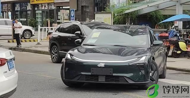 气场秒杀雅阁，新一代日产天籁曝光，13万还挑啥？