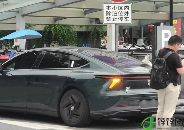 气场秒杀雅阁，新一代日产天籁曝光，13万还挑啥？