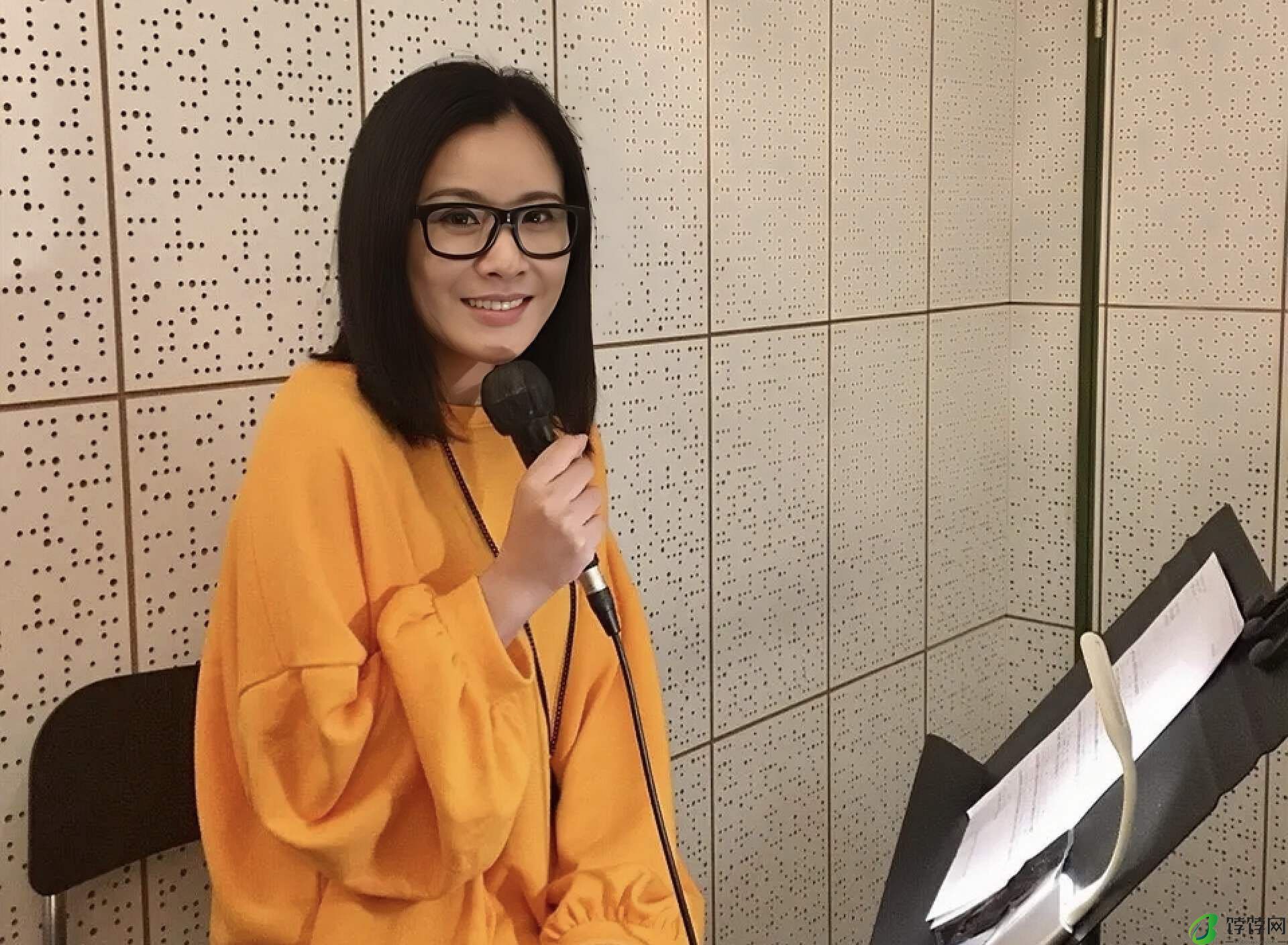 香港女星张文慈，商演遇非礼遭摸遍全身，做过冻卵手术已放弃生育-月光资讯网