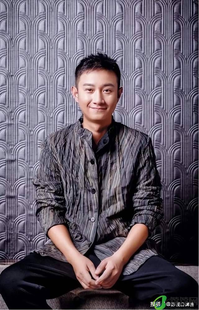 文章参加陕西同乡宴，憔悴沧桑似老头，网友称感叹他变得唯唯诺诺-月光资讯网