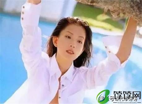 她18岁“一脱”成名，三段感情终是没结果，如今54岁依然单身-月光资讯网