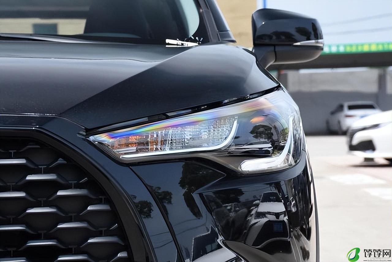解读低配车,拍丰田卡罗拉锐放2.0L 先锋版
