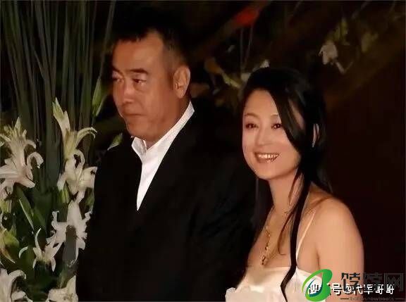 著名演员陈红：和大16岁陈凯歌结婚27年，她的婚姻真的幸福吗-月光资讯网