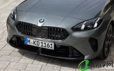 BMW官方在欧洲发布了经典掀背轿车宝马1系的全新款型