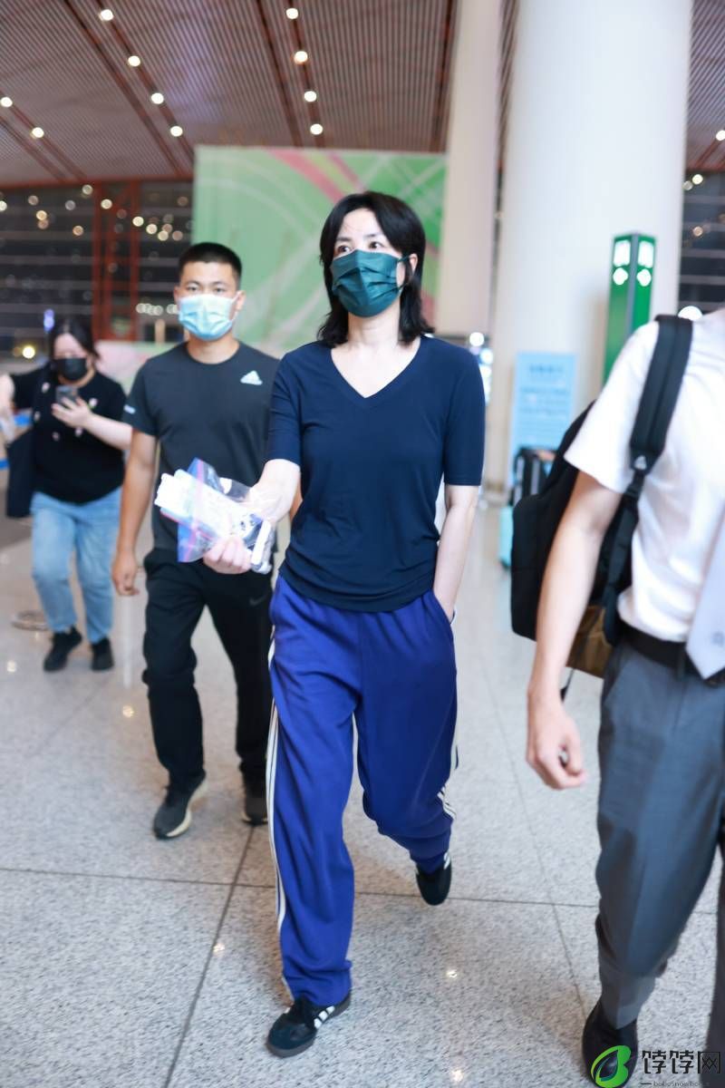 谢霆锋回应和王菲打扮越来越像 称不会给对方买衣服的建议-月光资讯网