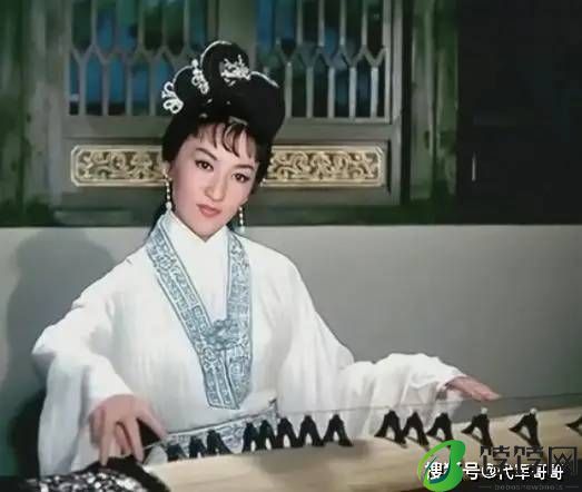 出生于名门望族，出道即巅峰，父亲却不支持她，终生不看她的戏-月光资讯网