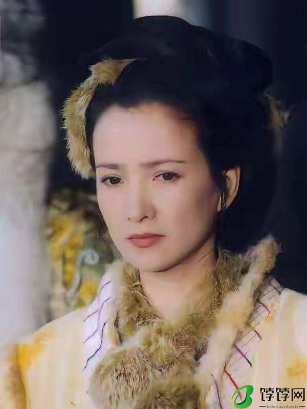 演包惜弱的何晴天仙下凡，李司棋画错妆，她让人想笑-月光资讯网