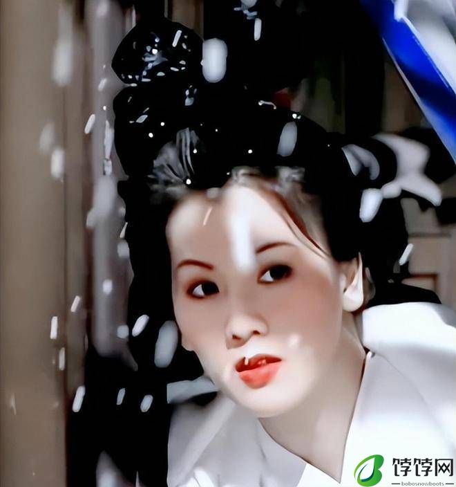 演包惜弱的何晴天仙下凡，李司棋画错妆，她让人想笑-月光资讯网