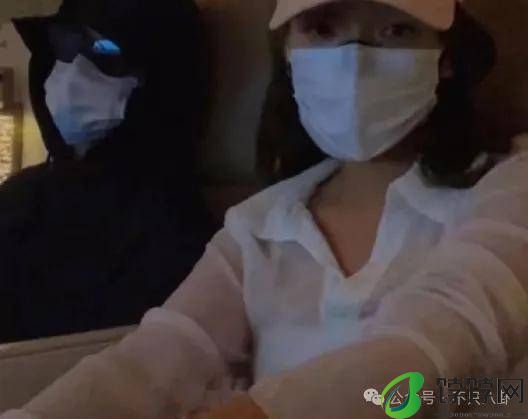 这么甜的小情侣，一起旅游后就火速分手了？-月光资讯网