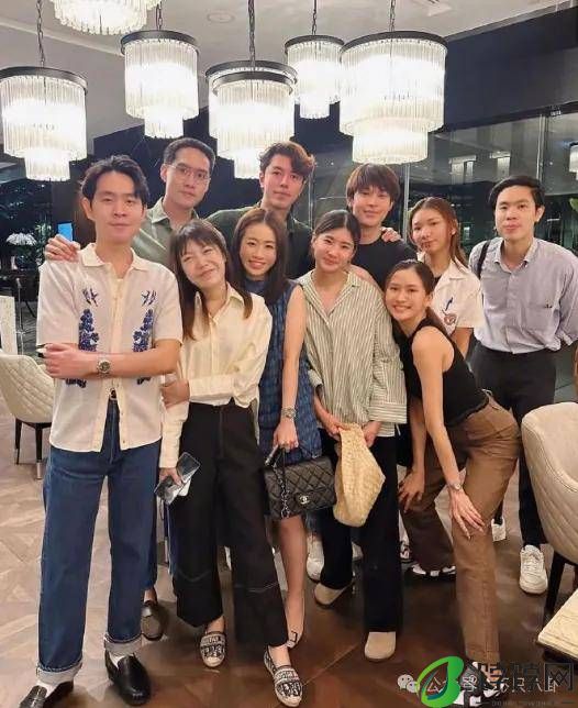 这么甜的小情侣，一起旅游后就火速分手了？-月光资讯网