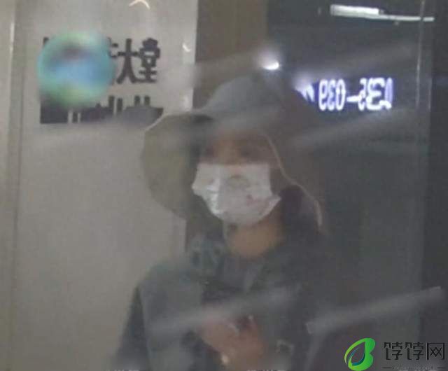 万茜老公被曝出轨，带美女酒店约会，万茜曾是不婚族，不想生娃-月光资讯网